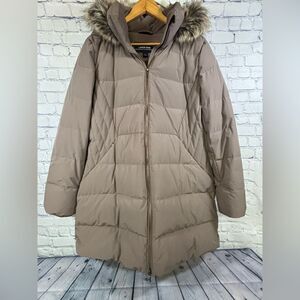 Land’s End Taupe Faux Fur Hood Trim Minimalist Classic Down Winter Coat L
